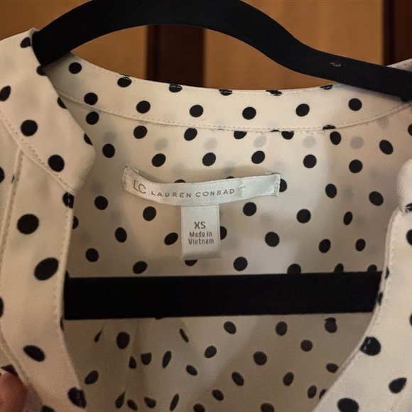 LC Lauren Conrad Cream/Black Polka Dot Blouse long sleeve V Neck size XS - Picture 3 of 4